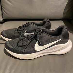 Nike Black and White Athletic Shoes